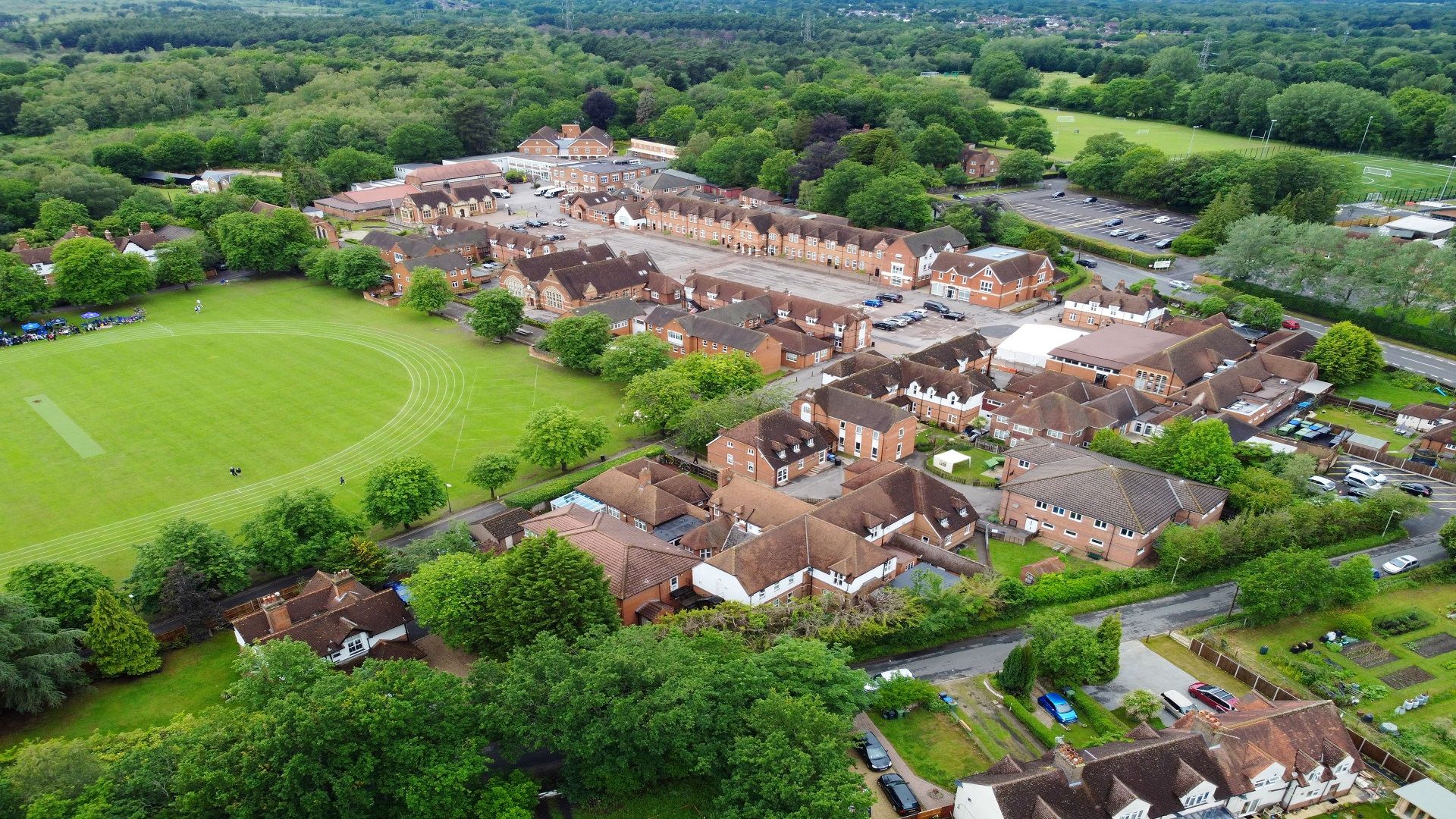 Gordon's School | Surrey Heath | Surrey | England | isbi Schools